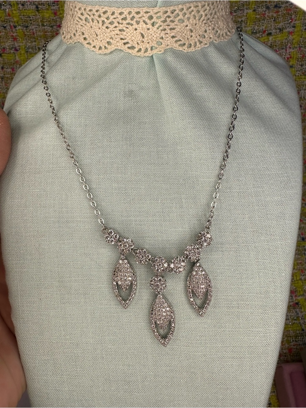 A great Moissanite diamond Silver Floral Crystal Pendant Necklace